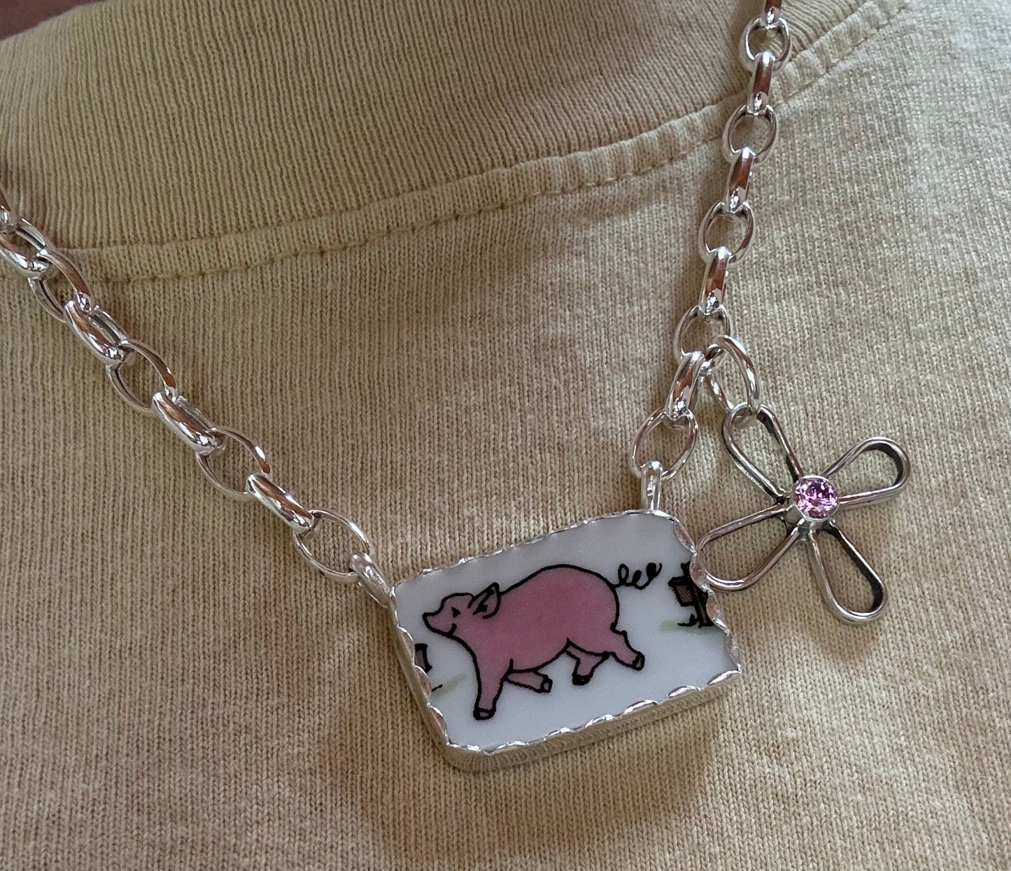 Pig and flower